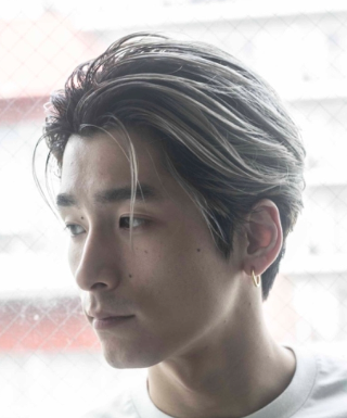 センシュアルオールバックショートの髪型