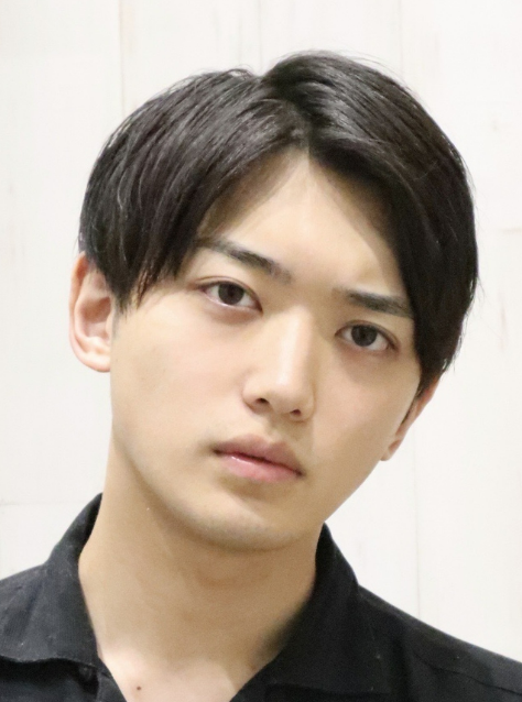 ビジネススタイル②髪型ビジネスセンターパート